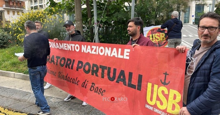 Usb contro il sistema di sfruttamento dei lavoratori portuali - aSalerno.it